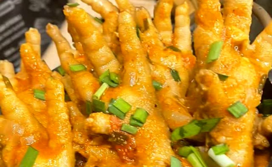 Pés de Galinha: Quando Evitar o Consumo?