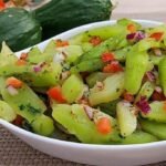 Salada de Chuchu: Versatilidade e Sabor para sua Mesa 3fcddc90-17f5-4b34-b6b1-41ed8acde1be-1