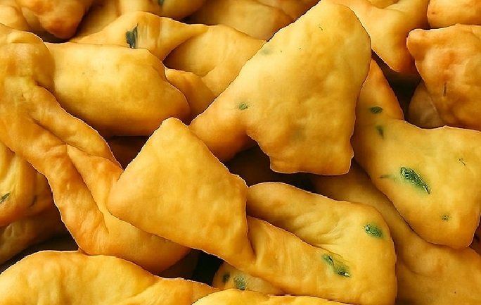 Cueca Virada Salgada: Queijo e Cebolinha