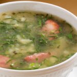 Caldo Verde: Receita Tradicional e Dicas de Preparo 896dca7e-d06d-4146-ae8f-8752c8692c4c