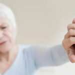 Mini-AVC em Idosos: Sinais de Alerta Essenciais para Prevenir Complicações Maiores a6dd1fd3-6b63-473e-8e88-b04756066e57-1