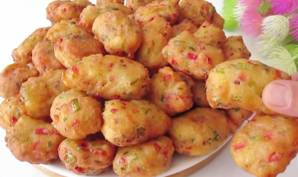 Bolinho Salgado Mineiro: Tradição e Sabor da Vovó