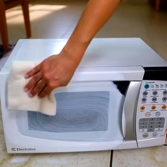 Descubra o Segredo para Clarear Plástico Amarelado com Apenas 1 Ingrediente!